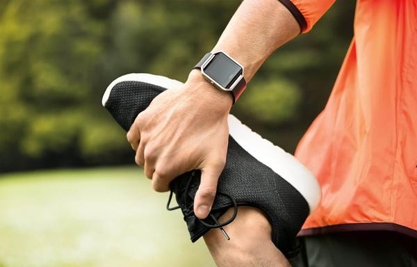 Fitbit 发布首款彩色屏幕智能手表Fitbit Blaze(图9)