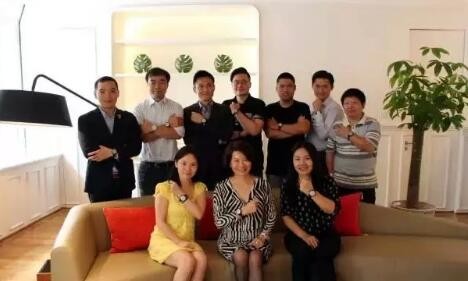 斯沃琪“股神”腕表：名表收藏并非只是金钱的游戏(图2)