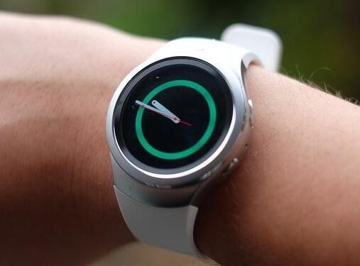 三星宣布Gear S2智能手表将兼容iOS操作系统(图1)