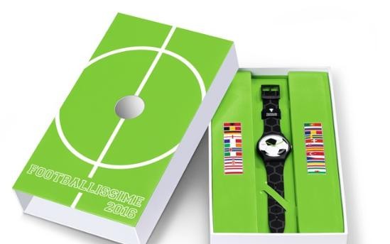 Swatch“铁杆足球迷”特别腕表与儿童教育项目Playdagogie(图4)