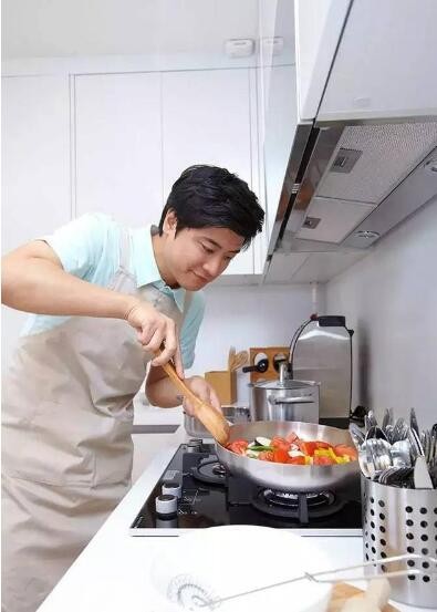 男人们，你们准备好送“女王”的礼物了吗?(图4)