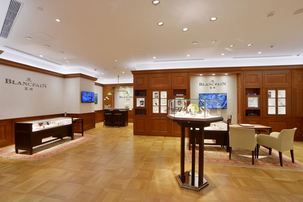 Blancpain宝珀在澳门盛大开启了其全新精品专卖店(图5) Blancpain宝珀在澳门盛大开启了其全新精品专卖店(图5)