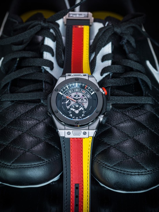 HUBLOT宇舶表致敬欧洲杯,见证过去36场比赛的经典时刻(图3) HUBLOT宇舶表致敬欧洲杯,见证过去36场比赛的经典时刻(图3)