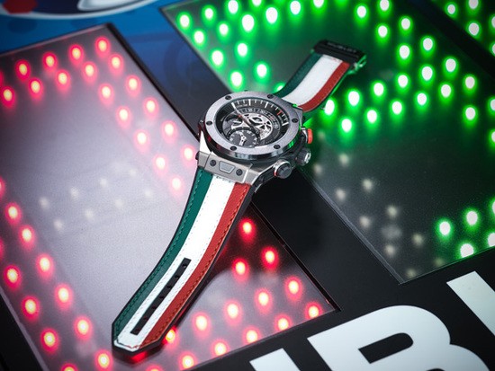 HUBLOT宇舶表致敬欧洲杯,见证过去36场比赛的经典时刻(图4) HUBLOT宇舶表致敬欧洲杯,见证过去36场比赛的经典时刻(图4)