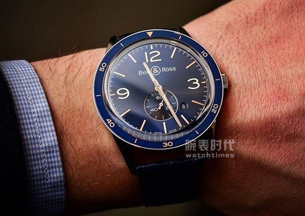 为什么说戴手表的男人显得更成熟？(图1)