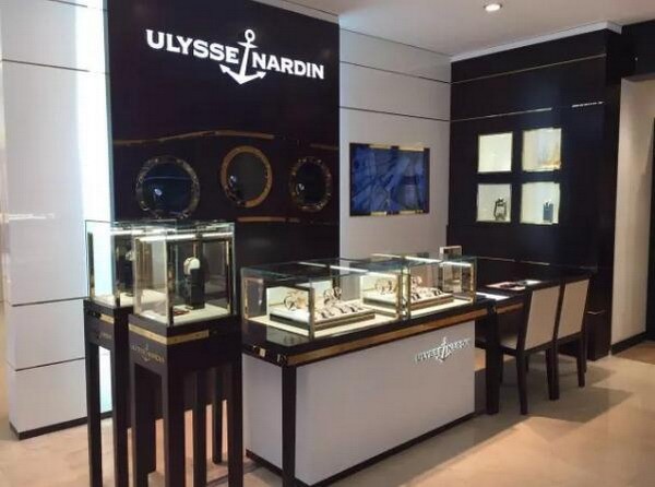 2016年亨得利集团旗下新宇三宝“上海钟表商店”新装正式完成(图8)