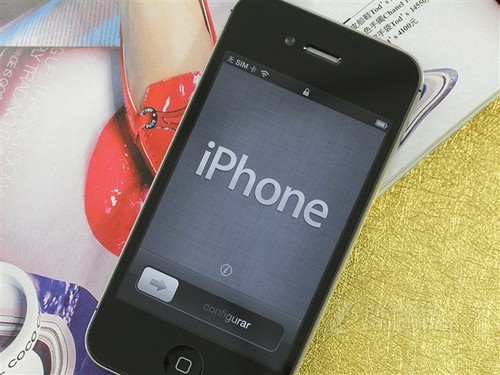 苹果iPhone4S智能手表到货 国行售价1799元(图2) 苹果iPhone4S智能手表到货 国行售价1799元(图2)