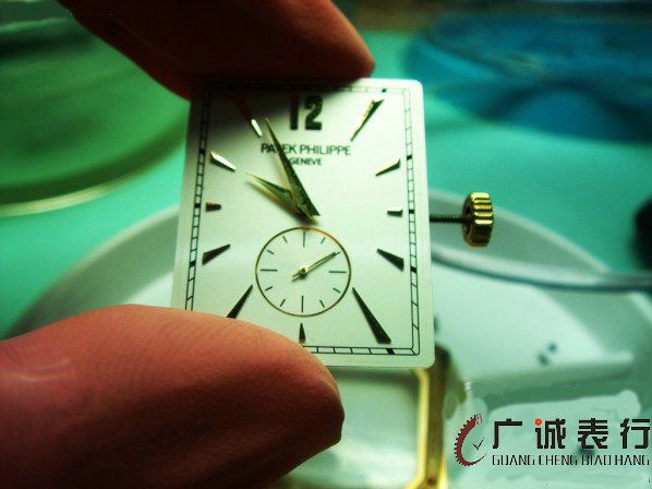 【广诚表行】手表常见问题大全，手表表盘变色了怎么办？(图4)