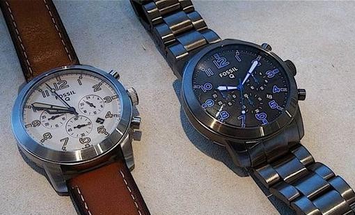 Fossil推新款Q54 Pilot复古智能手表 支持iOS或Android设备(图4)