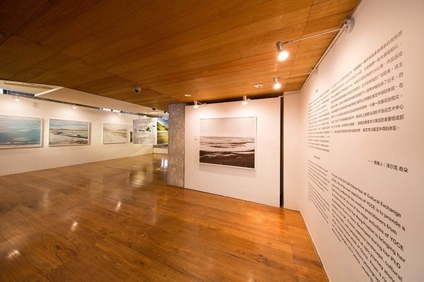 Swatch在2015威尼斯国际艺术双年展上主办了“母亲河”的揭幕活动(图10)