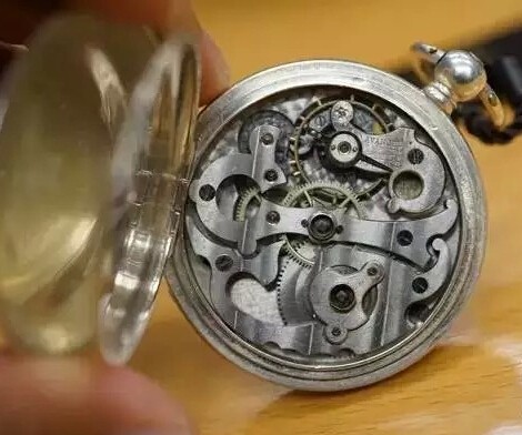 真力时在中俄市场中的地位是怎样的?简单了解真力时的发展史(图3) 真力时在中俄市场中的地位是怎样的?简单了解真力时的发展史(图3)
