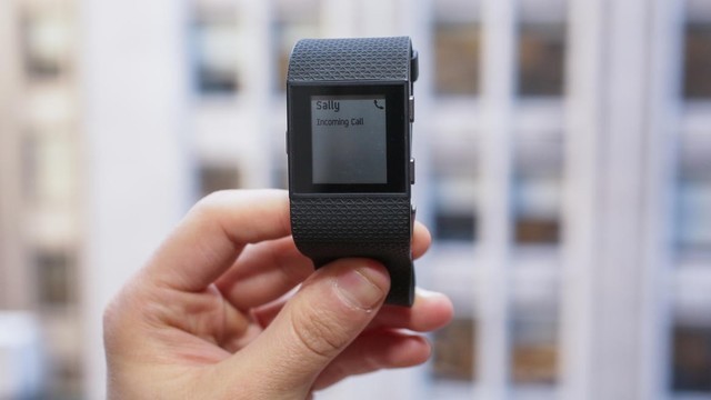 Fitbit将Surge巧妙成为一款“超级手表”(图5) Fitbit将Surge巧妙成为一款“超级手表”(图5)