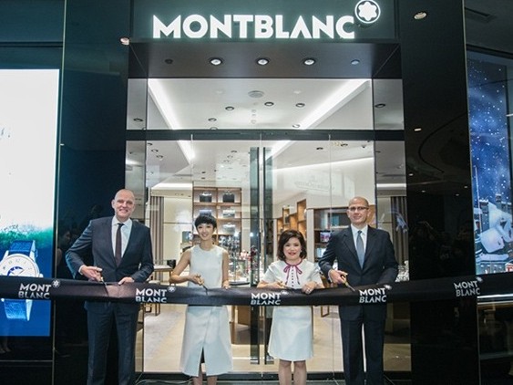 万宝龙(Montblanc)全新概念精品店于上海IFC国金中心商场隆重揭幕(图1) 万宝龙(Montblanc)全新概念精品店于上海IFC国金中心商场隆重揭幕(图1)