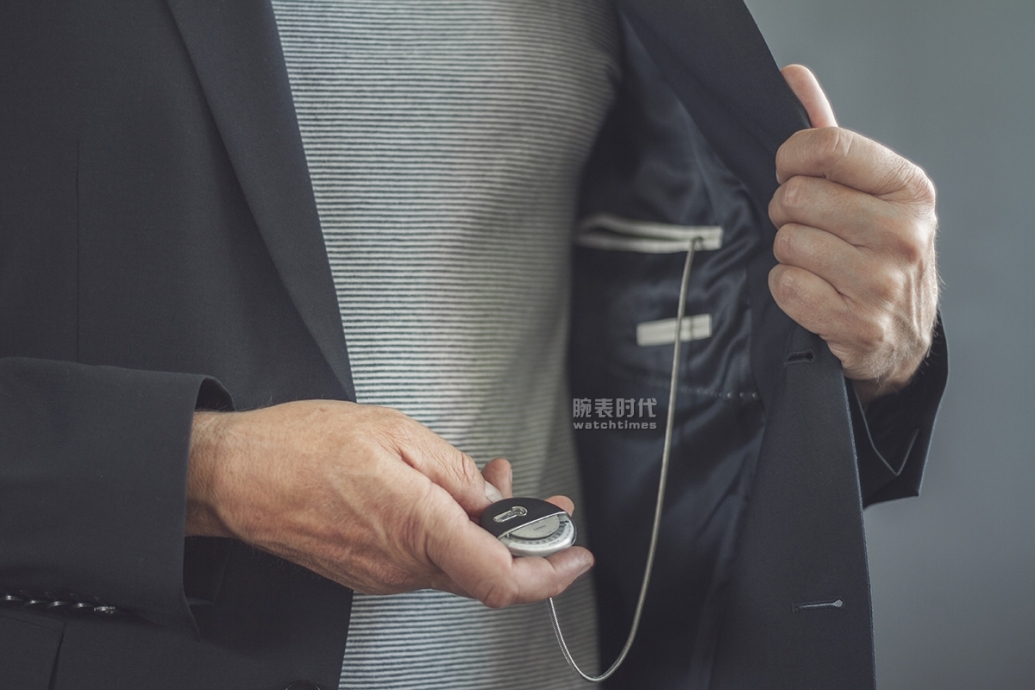 在亲民表中，它的设计甩出大牌几条街！(图1)