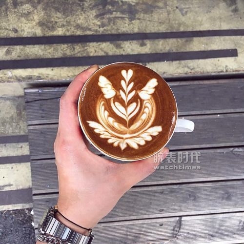 腕表中的旁门“左”道，只为特别的你(图2)