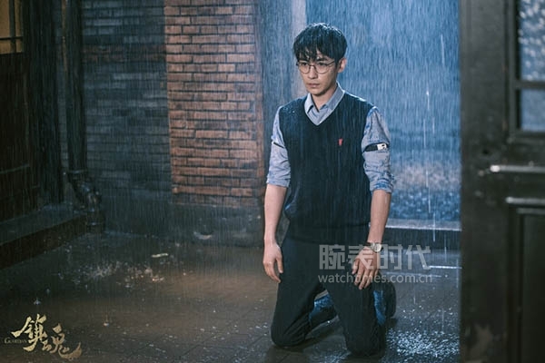 暴雨倾盆而下，腕表防水，了解一下！(图1)