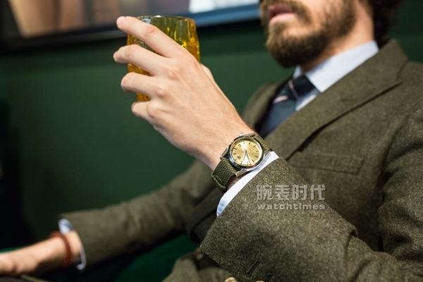 2000块的时尚型男腕表(图4)