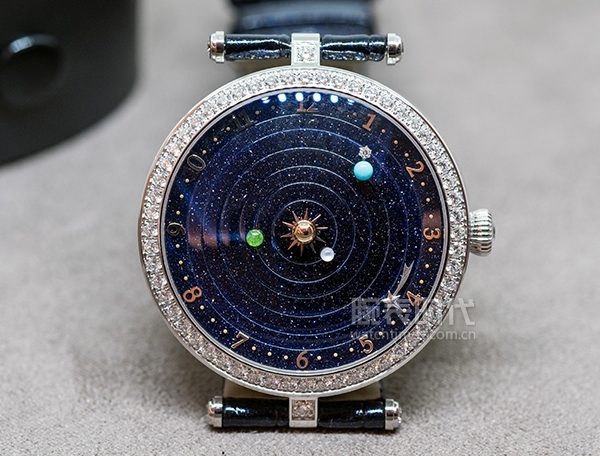 2018 SIHH 最好看的6款蓝盘腕表(图9)