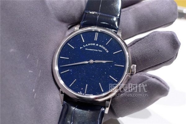 2018 SIHH 最好看的6款蓝盘腕表(图11)