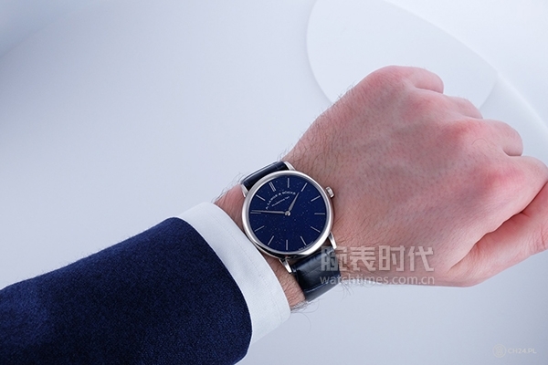 2018 SIHH 最好看的6款蓝盘腕表(图12)