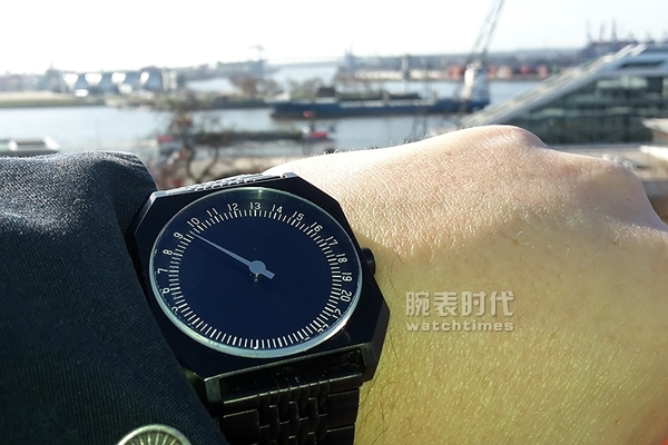 只有一根针的24小时制腕表(图3)