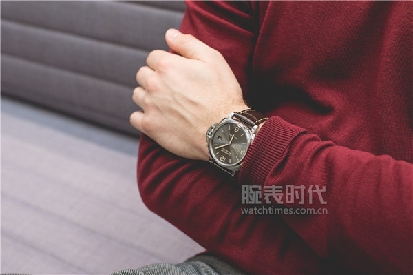 沛纳海回归基本款，准备剁手了吗？(图6)