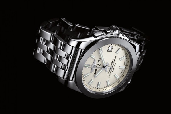 Breitling 百年灵银河系列全新36丽致版腕表，尽显女性优雅风格(图4)