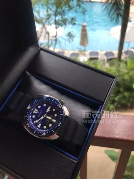 为什么很多人夏天都喜欢蓝色潜水表？(图15)