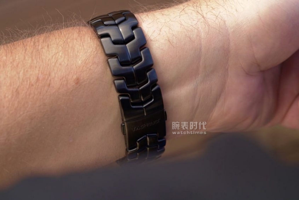 泰格豪雅以新品向传奇车神致敬！(图10)