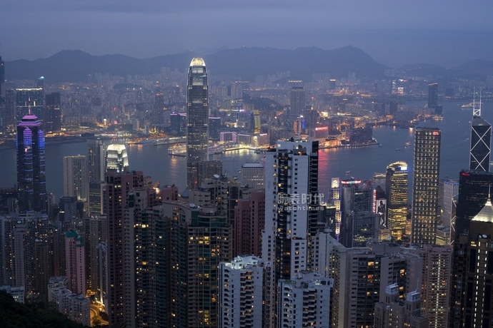 旅游购物不可分，游玩香港买什么表最值(图1)