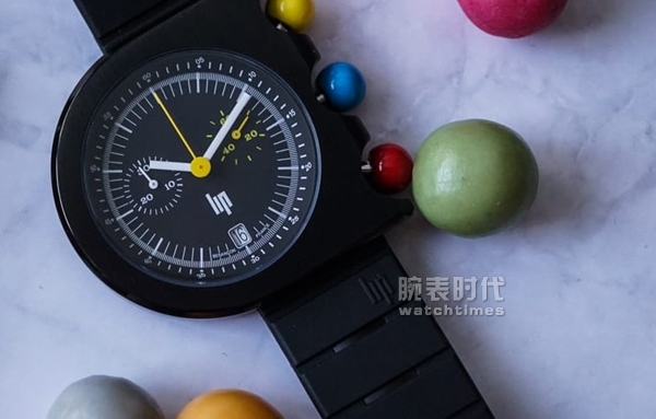 趣味横生的三色球腕表(图3)