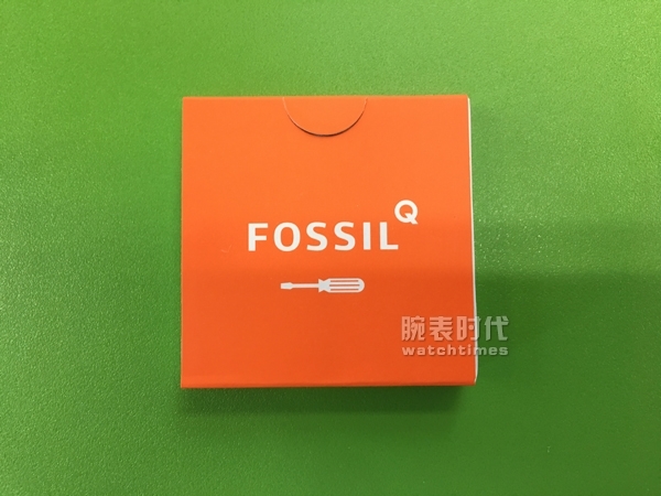 现在流行轻智能？FOSSIL Q TAILOR 智能复合腕表开箱实拍(图7)