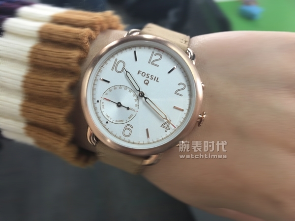 现在流行轻智能？FOSSIL Q TAILOR 智能复合腕表开箱实拍(图16)