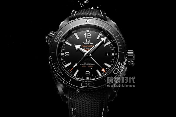 探索海洋的“深邃”欧米茄海洋宇宙深海之黑系列腕表(图3)