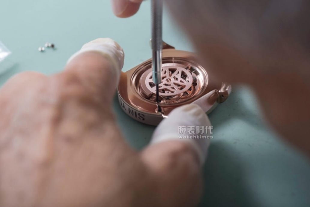 瑞士制造现在可以随心定制！(图1)