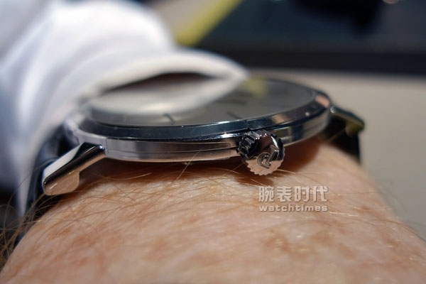 炫技不止陀飞轮、三问、万年历 大势还有超薄(图2)